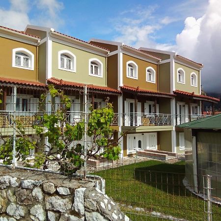 Dogis Retreat Apartamento Agia Efimia Exterior foto